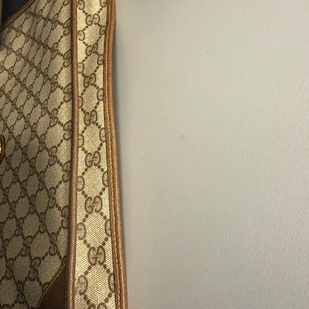 Vintage Gucci Beige and Brown GG Monogram Clutch - Picture 4 of 8